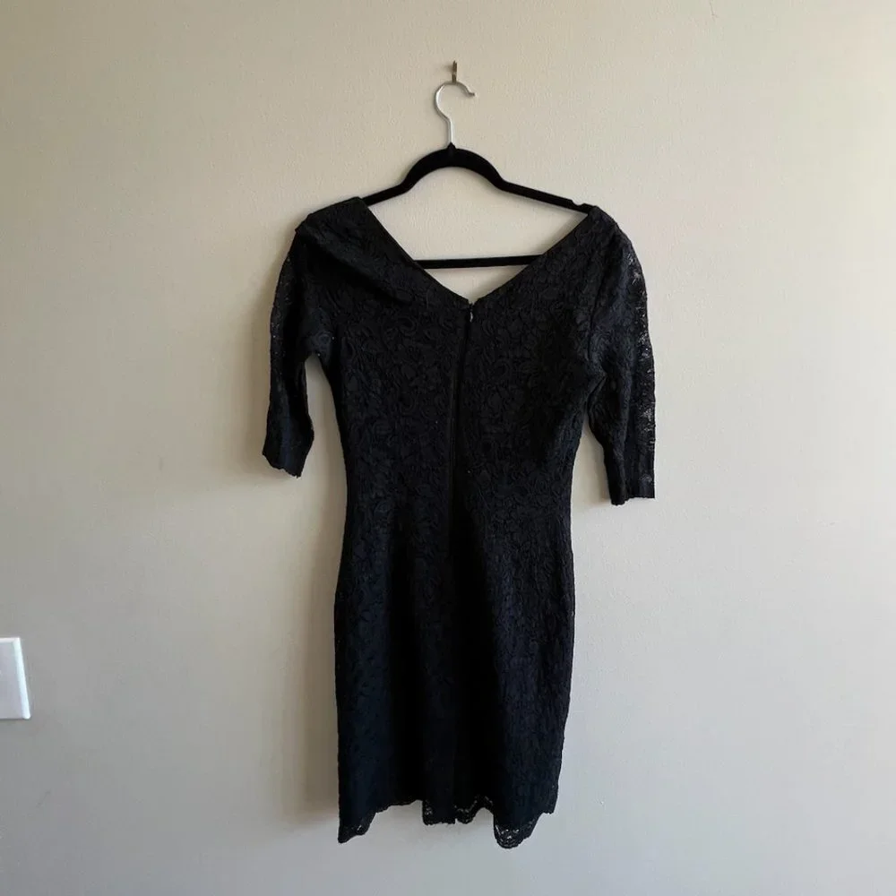 Banana Republic Lace Dress - Picture 3 of 3